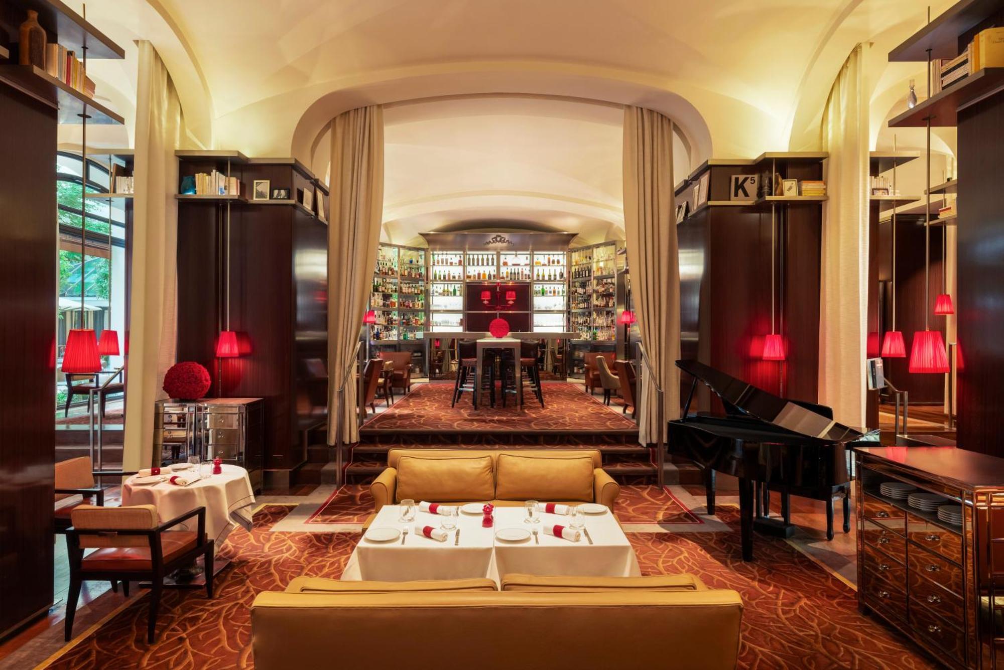 Hotel Le Royal Monceau Raffles 5*